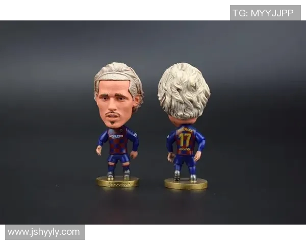 足球明星手办精美展示图集尽显球场风采与艺术魅力