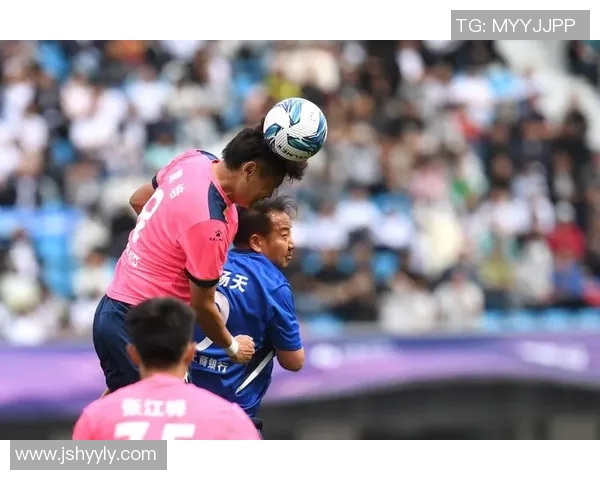 南京足球队在城市联赛中以87分稳居榜首争冠形势一片大好